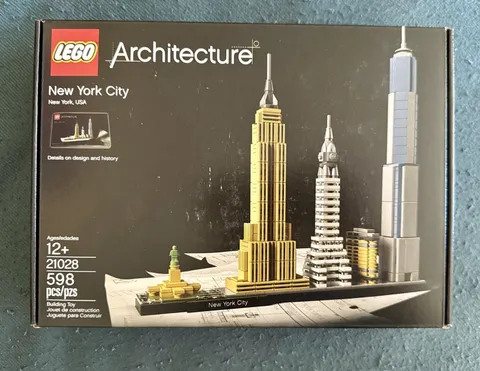 LEGO Architecture New York City Skyline Set 21028 Brand New Factory Sealed NYC