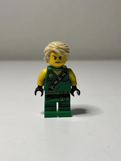 Lego Ninjago Tournament of Elements Lloyd (Tournament Robe) (njo0123)