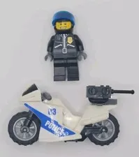 LEGO Minifigure Police Motorcycle & Policeman Figure - Fast Shipping 