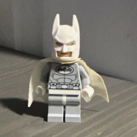 LEGO Batman Minifigure White Suit with White Cape Plastic Material