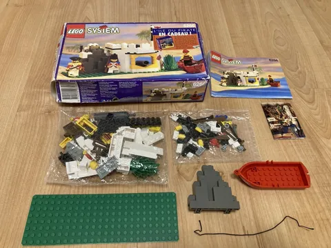 LEGO Vintage pirate 6266 Cannon Cove new with box, sealed bags