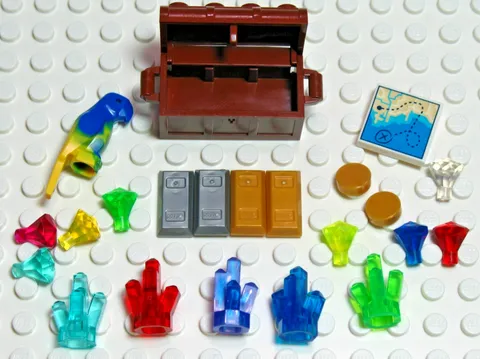 LEGO® Pirate Treasure Chest + 8 Gems 5 Point Jewels Map Gold Silver Parrot Lot