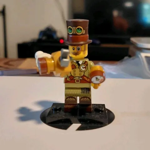 LEGO Steampunk Aviator Minifigure w/ Brown Top Hat, Jetpack, Tools & Clock Tile