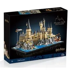 FedEx:Harry Potter Hogwarts Castle and Grounds 76419 Display Model MISB Sealed