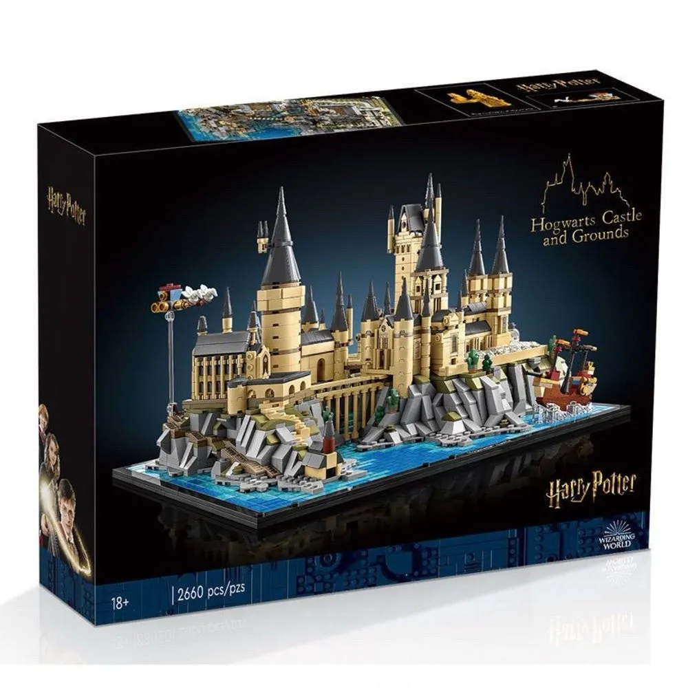 FedEx:Harry Potter Hogwarts Castle and Grounds 76419 Display Model MISB Sealed