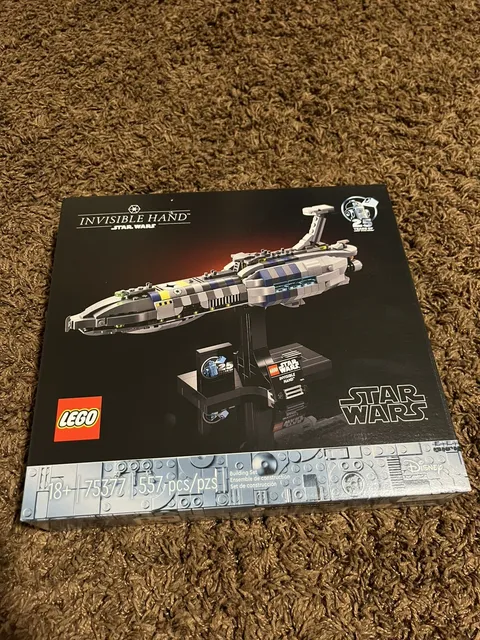 LEGO 75377 Star Wars INVISIBLE HAND Retired Target Exclusive New & Sealed