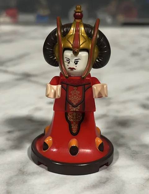 LEGO Star Wars Queen Amidala Minifigure (SW0387) – Genuine From set 9499