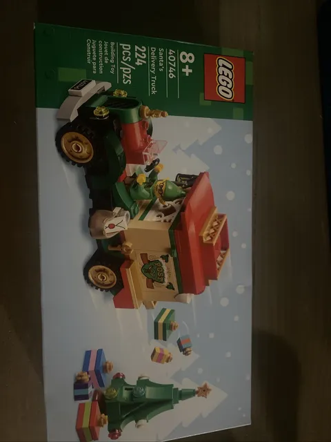 LEGO Santa's Delivery Truck 40746