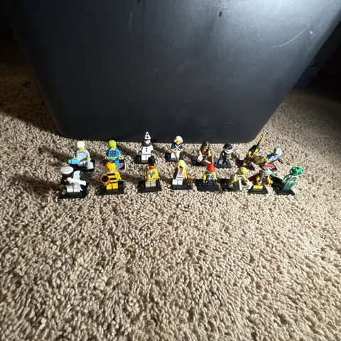 Lego 71001 Series 10 Collectible Minifigures Complete Set of 16