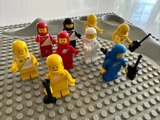 LEGO Vintage Minifigure Classic Space Rare Lot With Accessories Spaceman