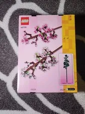 Sealed LEGO Cherry Blossom (40725)