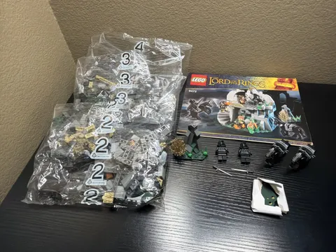 LEGO Lord Of The Rings Attack On Weathertop 9472 Set 3/4 Bags Sealed Complete B9