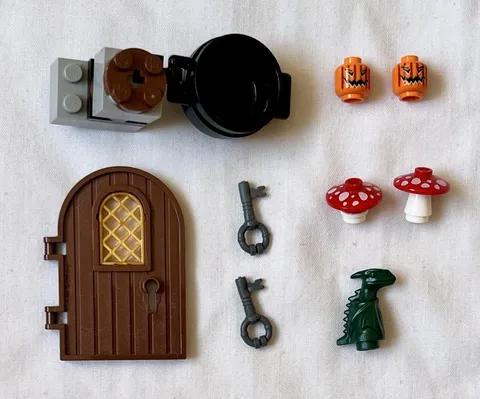 LEGO Harry Potter 4738 Lot of 9 Replacement Parts Pumpkins Mushrooms Norbert 