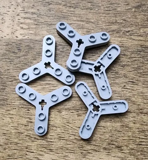 LEGO Light Bluish Gray Technic, Plate Rotor 3 Blade, Propeller. QTY 5. 32125