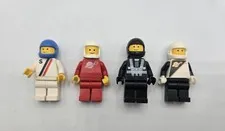 LEGO Vintage Astronaut Minifigure Lot Of 4