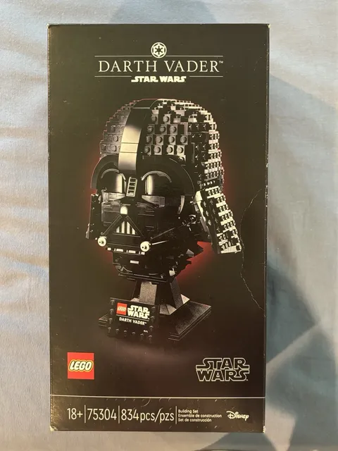 LEGO Star Wars: Darth Vader Helmet (75304), New In Box