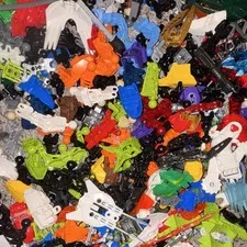 11 ounces of Random parts LEGO BIONICLE Bulk Lot Mixed