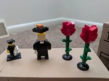Lego Mini Figurines - Mini Builds Graduation, Graduate, Rose Buds