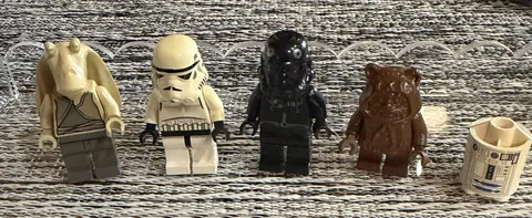 LEGO Star Wars Minifigures Lot of 5 incl R2-D2, Stormtrooper, Ewok, Jawa