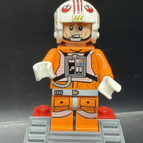 LEGO® Luke Skywalker Pilot Minifigure sw0569 Star Wars™ Rebel Pilot 75049