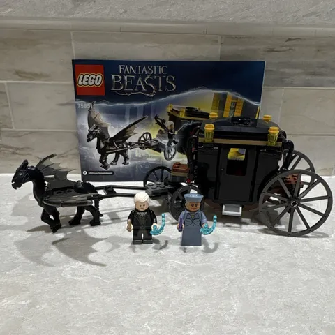 LEGO Harry Potter Grindelwald's Escape (75951): Minifigs + Instr