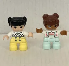 Lego Duplo Child Figures Little Girl  Brown Hair And Black Pigtails Lot (2)