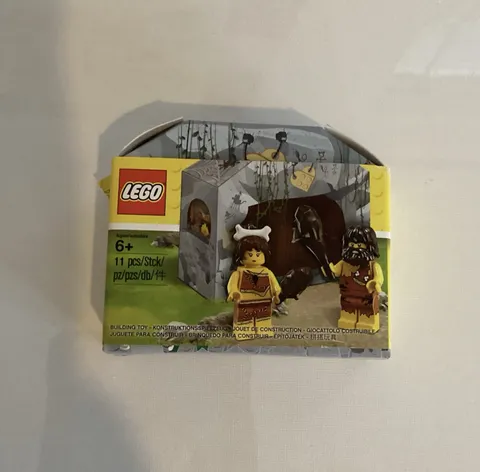 New Lego Iconic Cave Set Rare Figures Mrs & Mr Caveman Retired Sealed