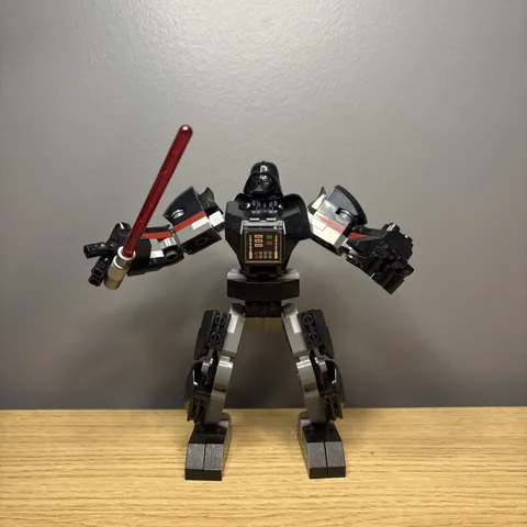 LEGO Star Wars Darth Vader Mech 75368 + SW1249 Darth Vader Figure –