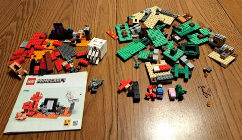 LOT OF LEGO #21255 Minecraft The Nether Portal Ambush + Extra Minis Pieces Parts