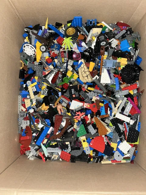 LEGO  Lot 18 Pounds of Bulk