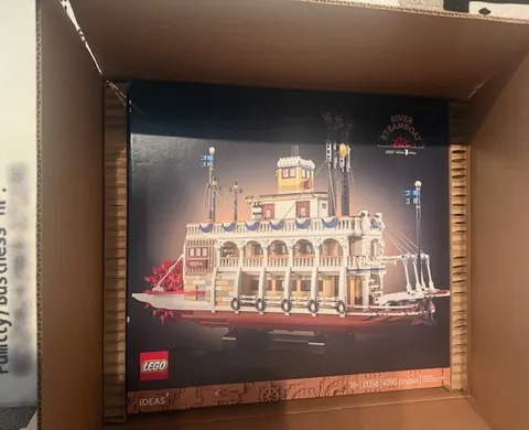 Lego 21356 Ideas River Steamboat 4090 Pcs Brand New Sealed MINT