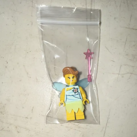 LEGO Fairy Minifigure w/ Light Blue Wings & Fabric Skirt Fantasy col121