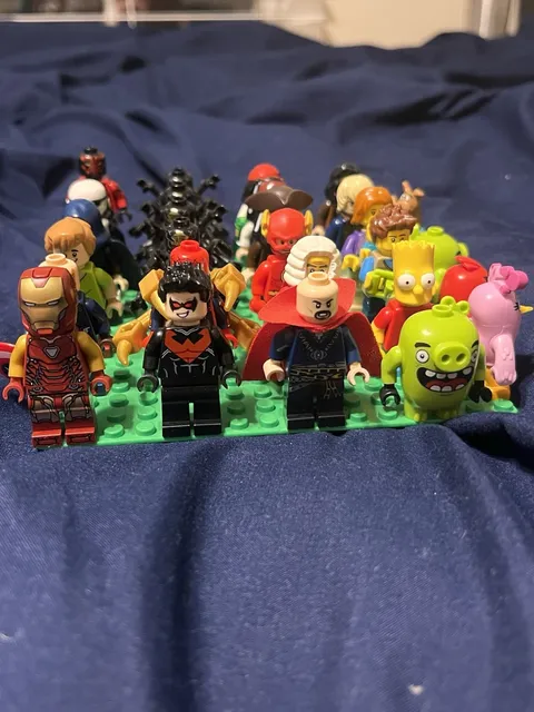 LEGO Minifigures Mixed Lot Assorted Character Mini Figures Plastic Age 5+