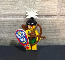 LEGO King Kahuka Minifigure Pirates Islander Vintage Shield & Bow & Arrows