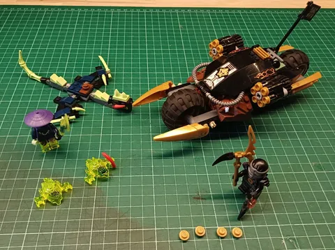 LEGO Ninjago 70733 Blaster Bike 100% Complete