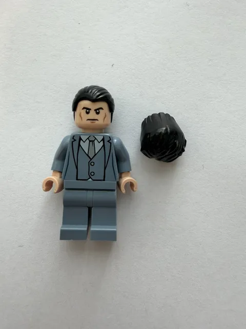 Lego Bruce Wayne Minifigure sh0026 6860 DC Super Heroes 