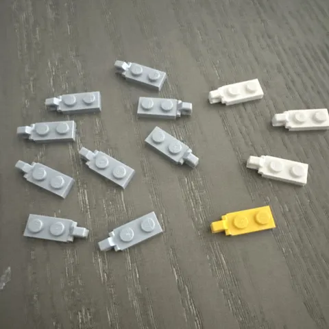 LEGO Hinge Plate 1 x 2 with Single Finger on End Vertical (44301) 13 Pcs