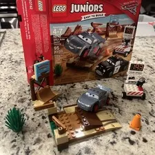 LEGO #10742 DISNEY CARS 3 'WILLY'S BUTTE SPEED TRAINING' - 2017- READ