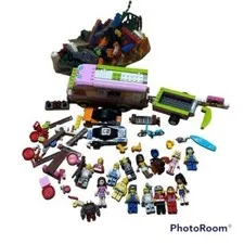 Legos Lot Adventure Camper Trailer Mini Figures Lot Spin Wear Race Car Building