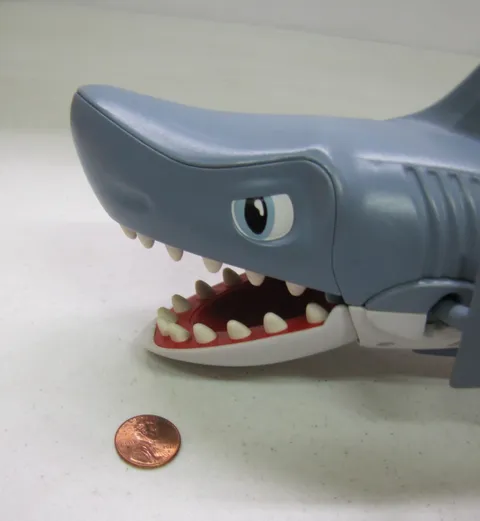 2006 Lego Duplo BIG GREY 10" SHARK w/ OPENING MOUTH TEETH Pirate 7882 Attack