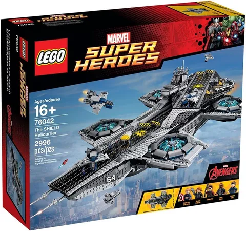 LEGO Marvel Super Heroes - The SHIELD Helicarrier Building Set (2996 Pieces) -