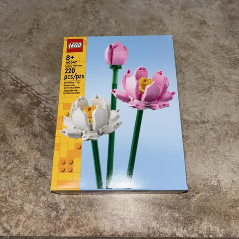 LEGO Botanicals: Lotus Flowers (40647)