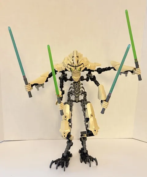 LEGO Star Wars: General Grievous (75112) Missing One Claw On One Foot