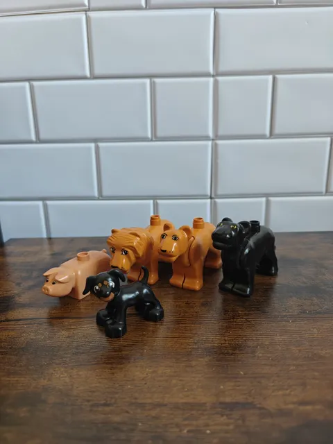 LEGO DUPLO Animal Figures Lot of 5 Lion Lioness Panther Pig Dog Zoo Farm Animals