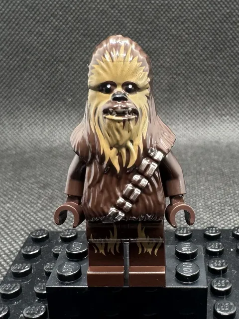 LEGO Star Wars Chewbacca Wookiee Minifigure Brown w/ Bandolier