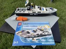 LEGO CITY: Police Boat (7899) - Gently used almost complete WITH working motor