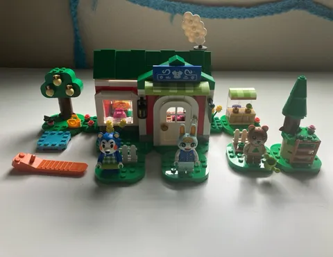 LEGO Animal Crossing 77055 Able Sisters Clothing Shop + Polybag bonus