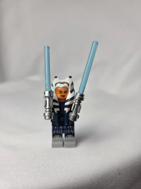 New LEGO Ahsoka Tano (Adult) - Dark Blue Jumpsuit Minifigure sw1096
