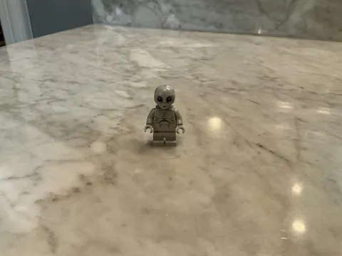 LEGO Minifigure Gray Alien from set 21369 The X-Files