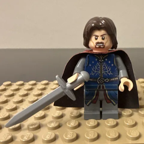 LEGO Lord of the Rings King Aragorn Minifigure